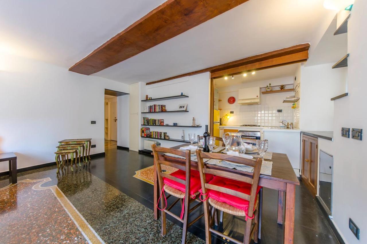Joivy Colorful Flat For 5 Close To Piazza De Ferrari Genoa Exterior photo