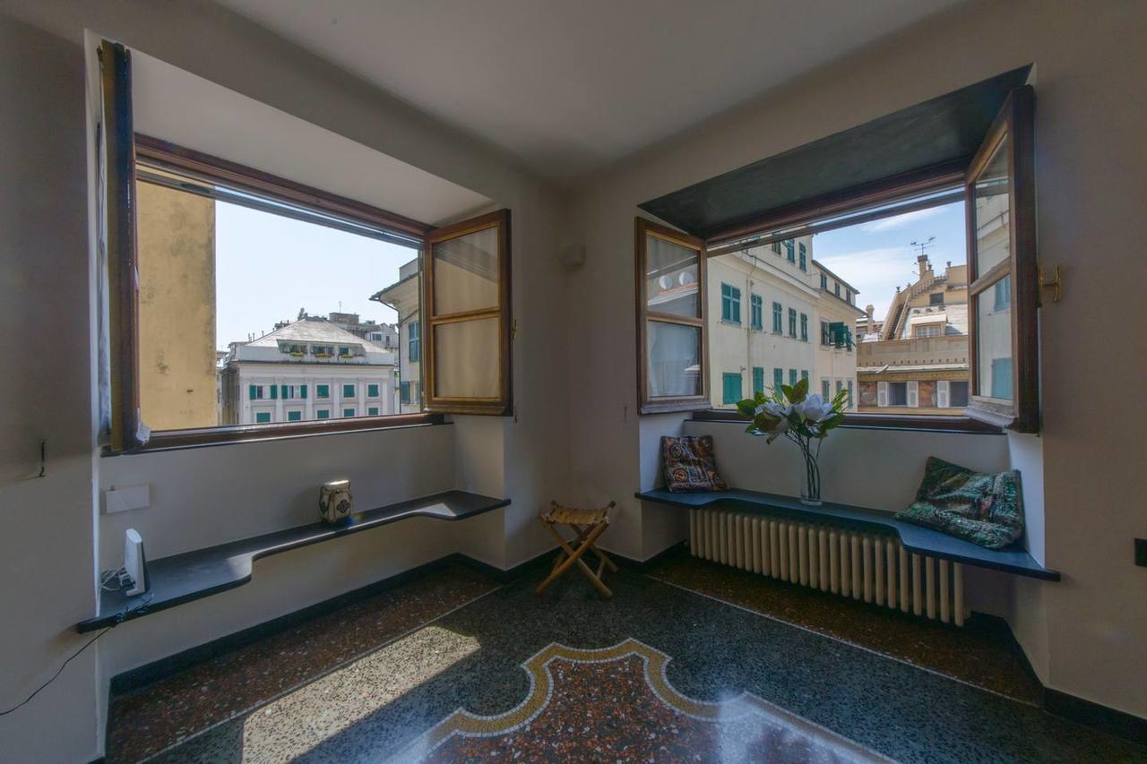 Joivy Colorful Flat For 5 Close To Piazza De Ferrari Genoa Exterior photo